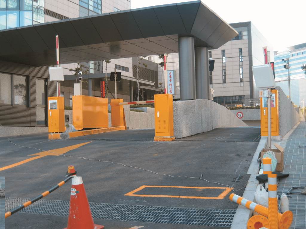 De activo a pasivo: las diferencias y aplicaciones de los distintos tipos de lectores RFID para veh&iacute;culos